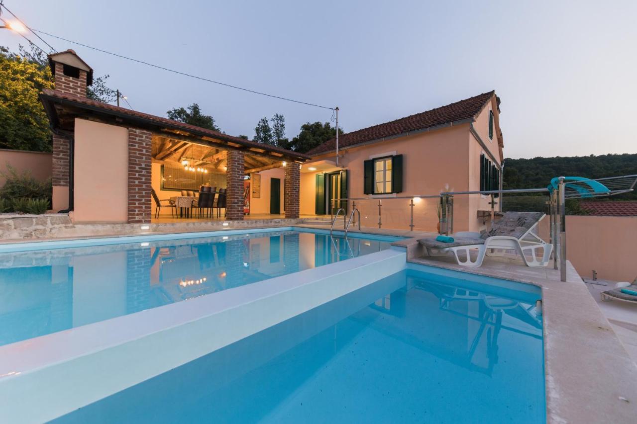 Mali Iž Holiday Home Lavanda מראה חיצוני תמונה