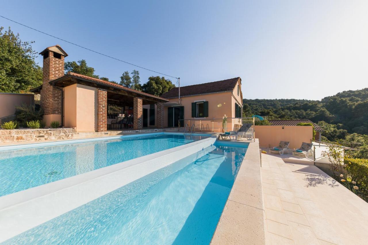 Mali Iž Holiday Home Lavanda מראה חיצוני תמונה