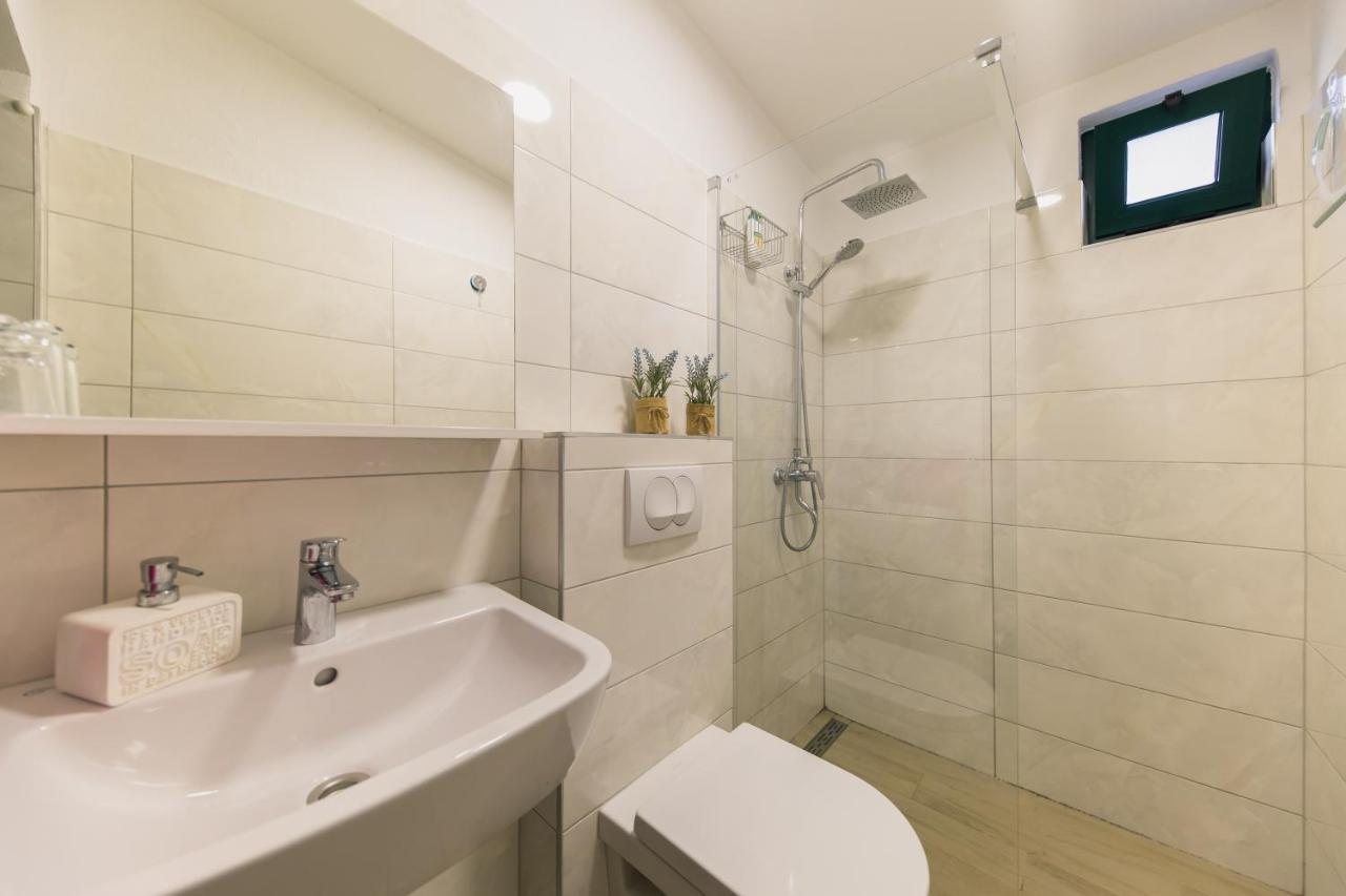 Mali Iž Holiday Home Lavanda מראה חיצוני תמונה